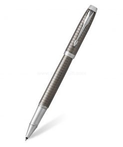 PARKER IM Premium Rollerball Pen Dark Espresso Chiselled CT - ปากกาโรลเลอร์บอลป๊ากเกอร์ ไอเอ็มพรีเมี่ยม ดาร์กเอสเปรสโซ ซีที ชิเซิล ซีที สีน้ำตาลคลิปเงิน