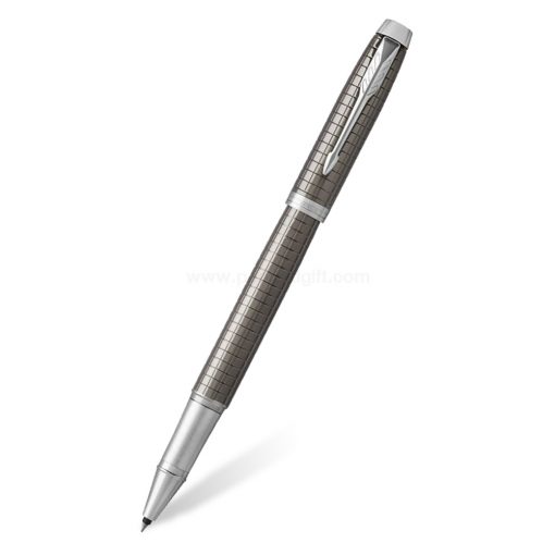 PARKER IM Premium Rollerball Pen Dark Espresso Chiselled CT - ปากกาโรลเลอร์บอลป๊ากเกอร์ ไอเอ็มพรีเมี่ยม ดาร์กเอสเปรสโซ ซีที ชิเซิล ซีที สีน้ำตาลคลิปเงิน