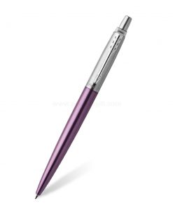 PARKER Jotter Ballpoint Pen Victoria Violet CT - ปากกาลูกลื่นป๊ากเกอร์ จ็อตเตอร์ วิคตอเรีย ไวโอเลต ซีที สีม่วงวิคตอเรียไวโอเลตคลิปเงิน