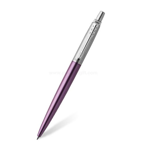 PARKER Jotter Ballpoint Pen Victoria Violet CT - ปากกาลูกลื่นป๊ากเกอร์ จ็อตเตอร์ วิคตอเรีย ไวโอเลต ซีที สีม่วงวิคตอเรียไวโอเลตคลิปเงิน