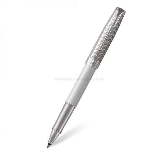 PARKER Sonnet Rollerball Pen Metal & Pearl Lacquer CT - ปากกาโรลเลอร์บอลป๊ากเกอร์ ซอนเน็ต เมทัล แอนด์ เพิร์ล แล็ค ซีที สีขาวคลิปเงิน