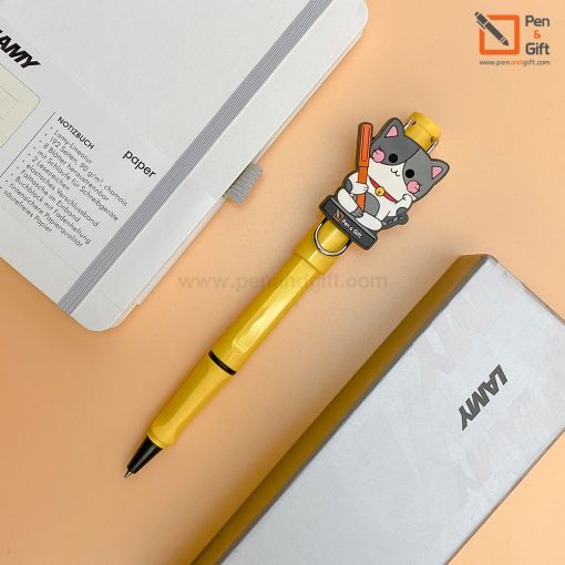 P&G-Lamy-Safari-Mascot-Yellow