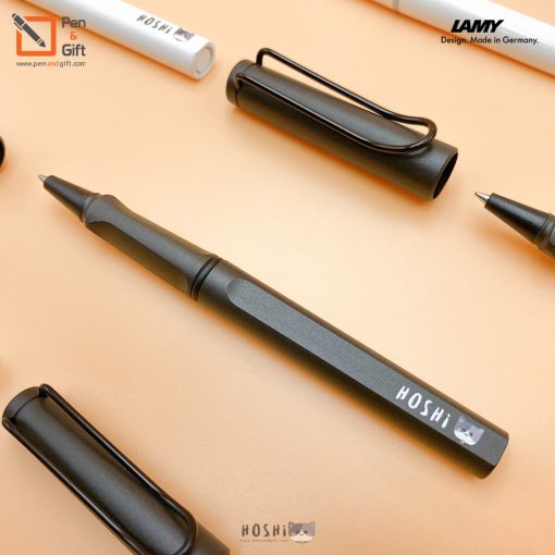 P&G-Lamy-Mascot-Screen-Black-01