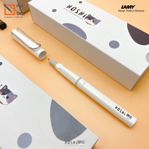 P&G-Lamy-Mascot-Screen-White-02